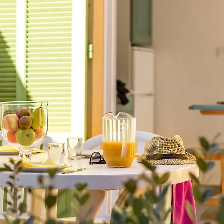펜션 Village Vacances Les Genevriers