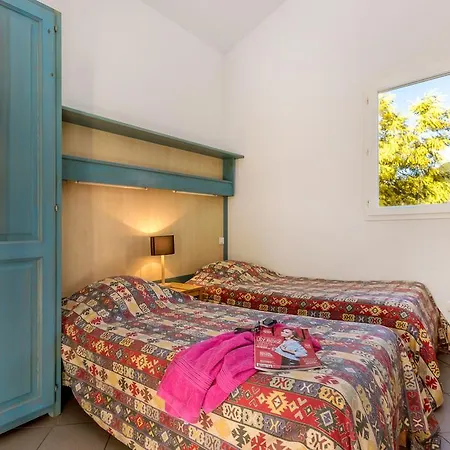 Holiday home Village Vacances Les Genevriers