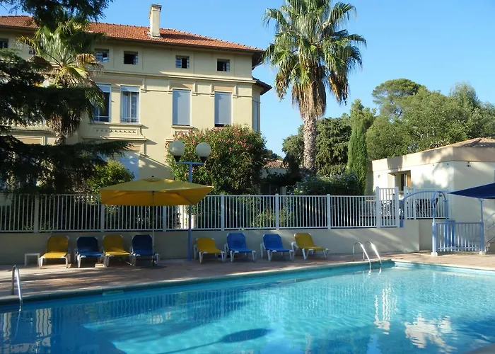 Village Vacances Les Genevriers * Saint-Raphael (Var)